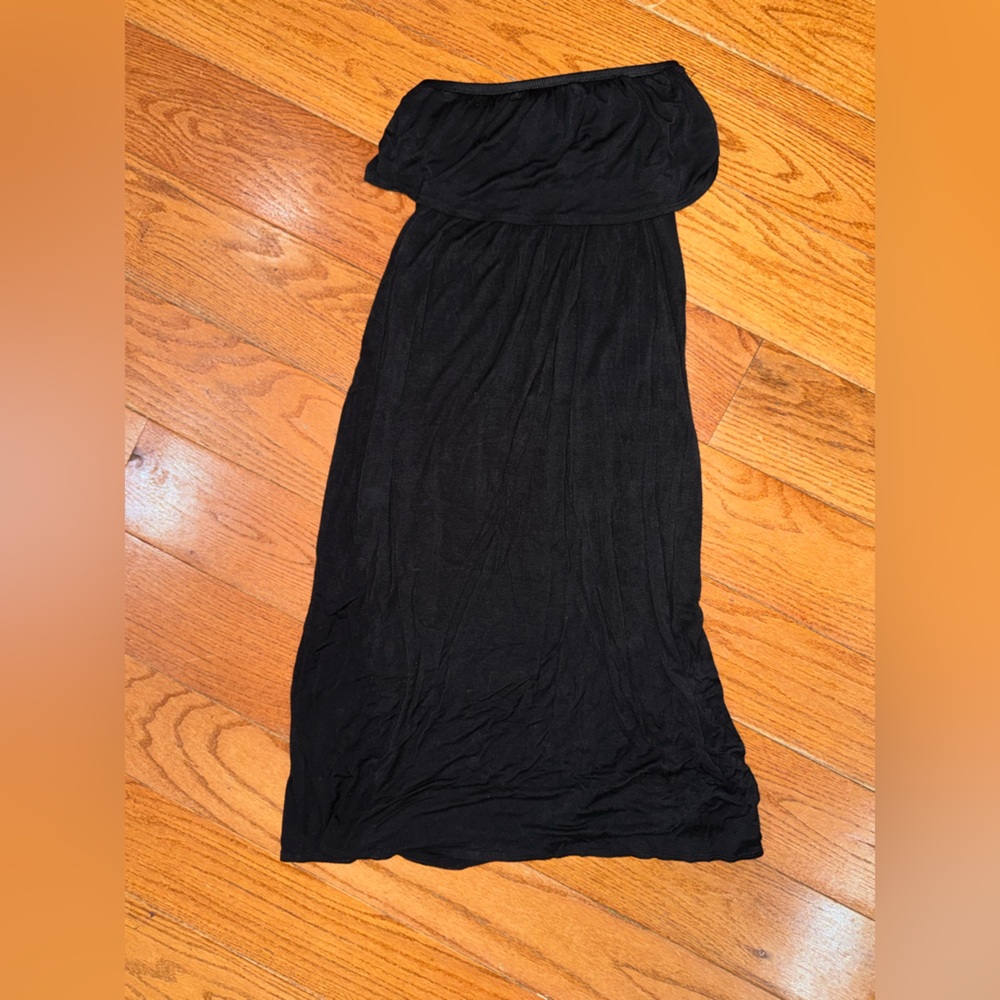 Chic Black Strapless Dress